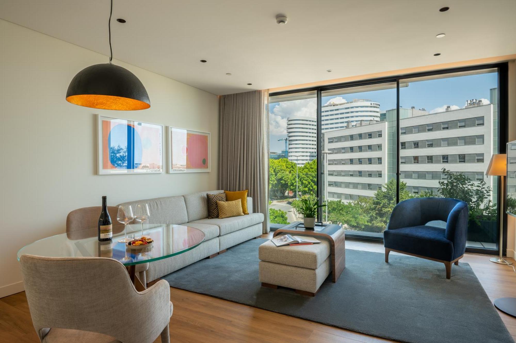 One-Bedroom Apartment